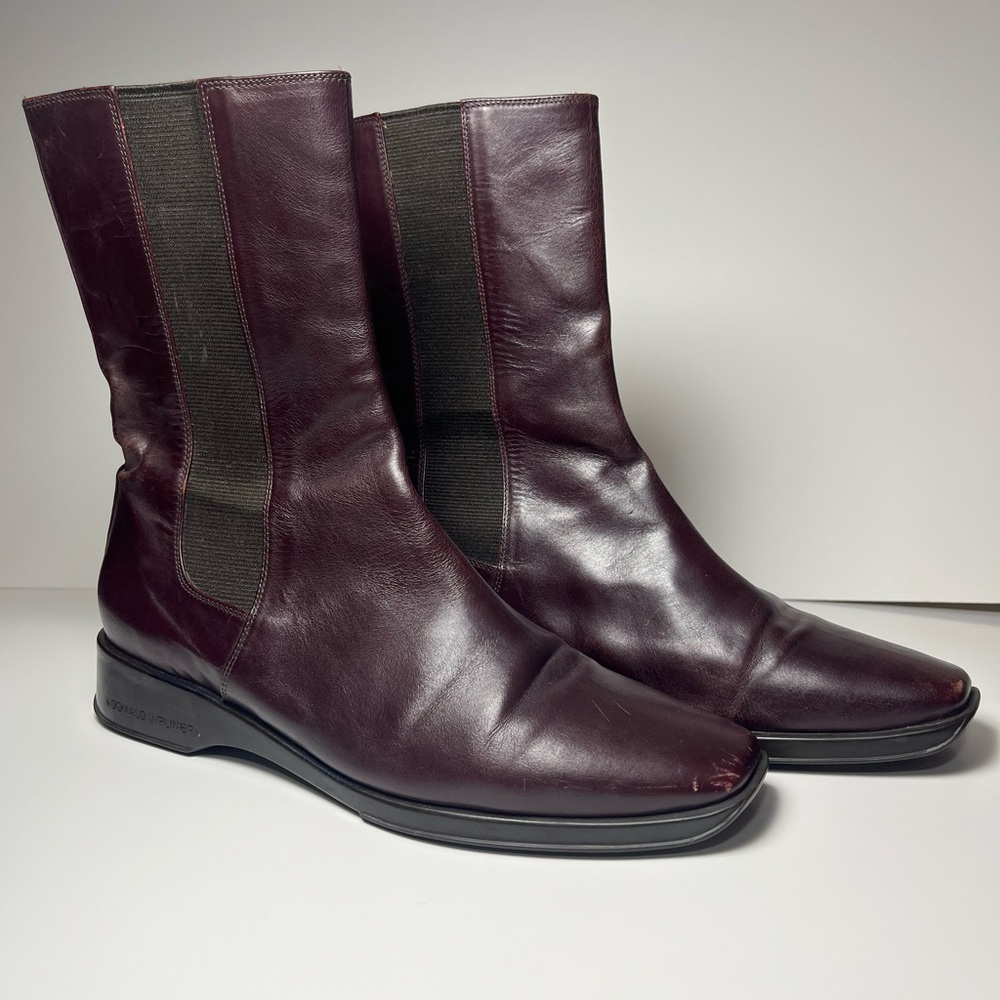 Donald J Pliner Maroon Pull On Square Toe Leather Boots Size 7